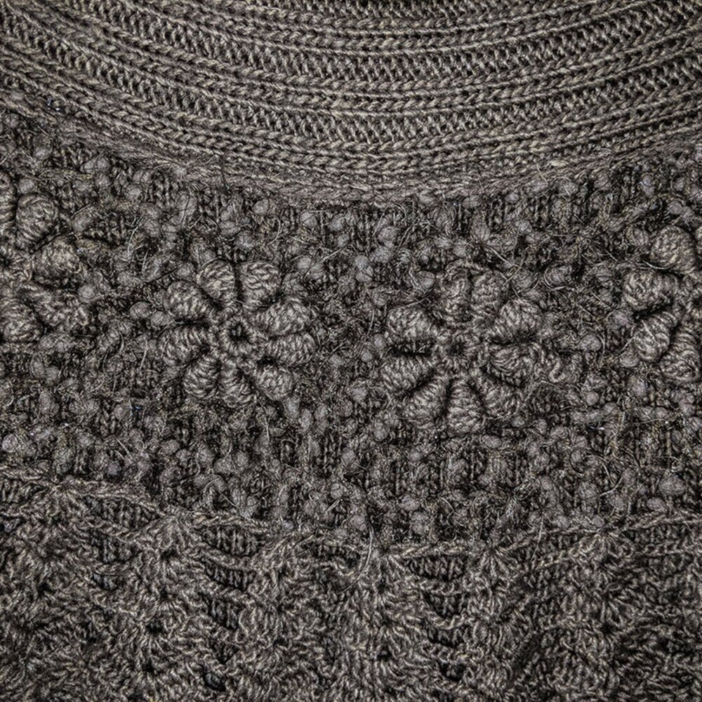 Gothic Women's Sweater Size M - Picture 3 of 5